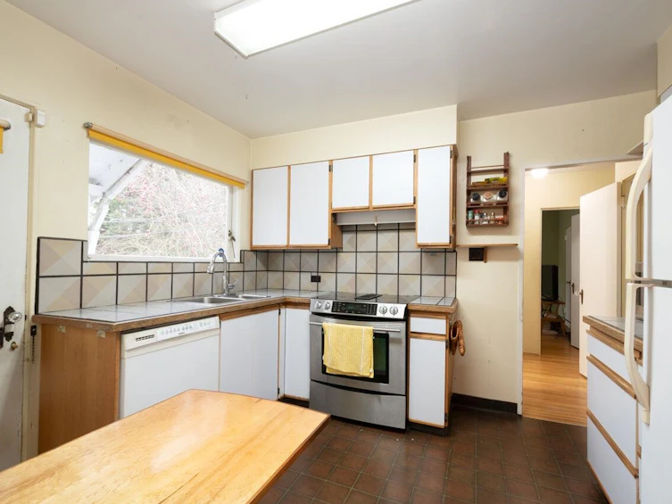 3915 W 32nd Avenue, Vancouver, BC, V6S 1Z4 - 8