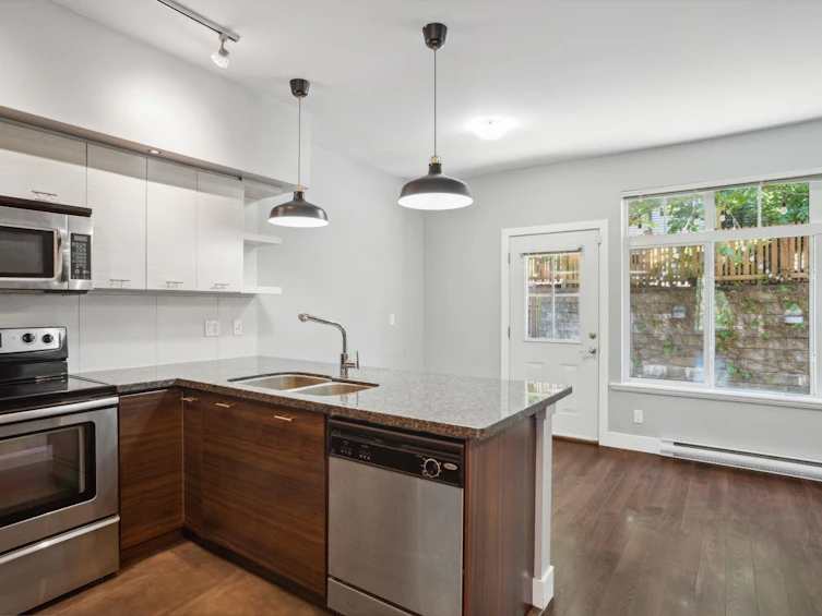 32-6299 144 Street, Surrey, BC, V3X 1A2 - 10