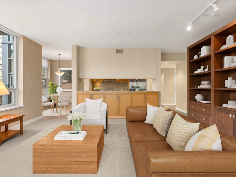 306-3382 Wesbrook Mall, Vancouver, BC, V6S 0A7 - 3