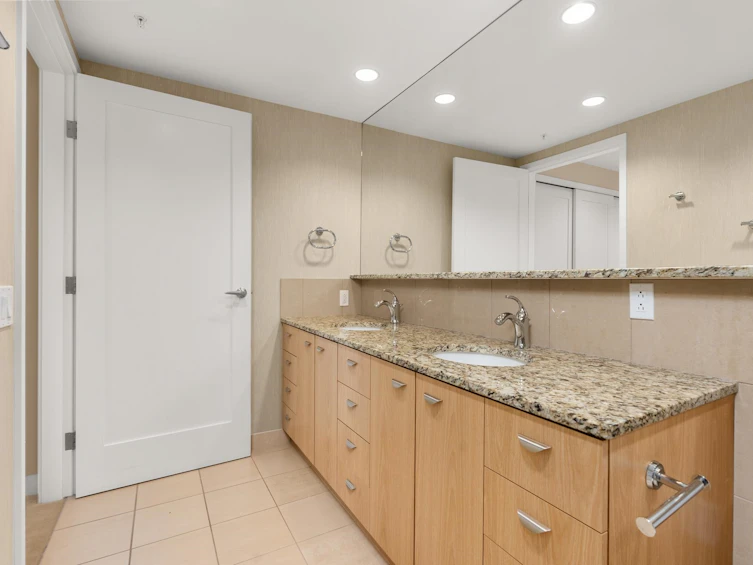 306-3382 Wesbrook Mall, Vancouver, BC, V6S 0A7 - 31