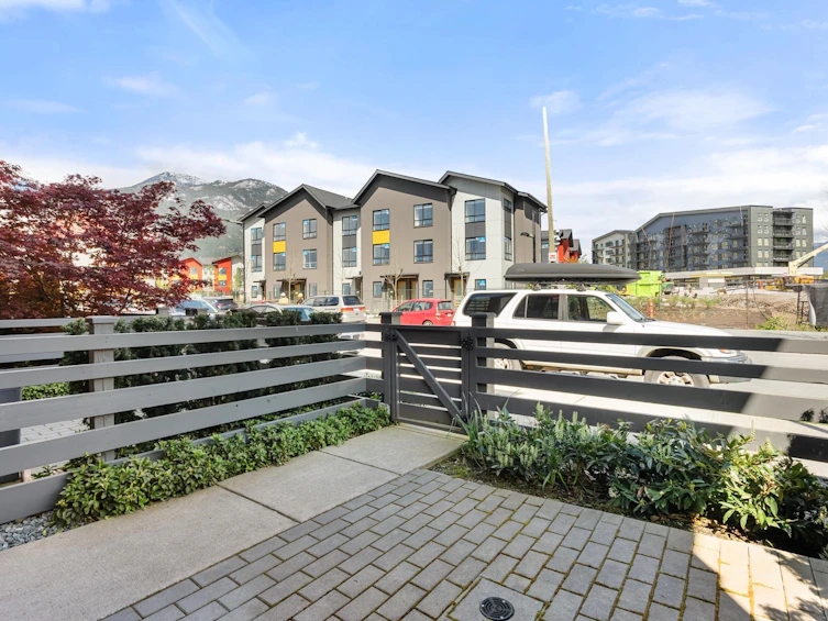 1369 Marinaside Place, Squamish, BC, V8B 1A8 - 39