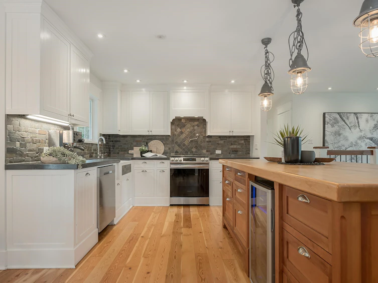 8892 Trattle Street, Langley, BC, V1M 2R9 - 8
