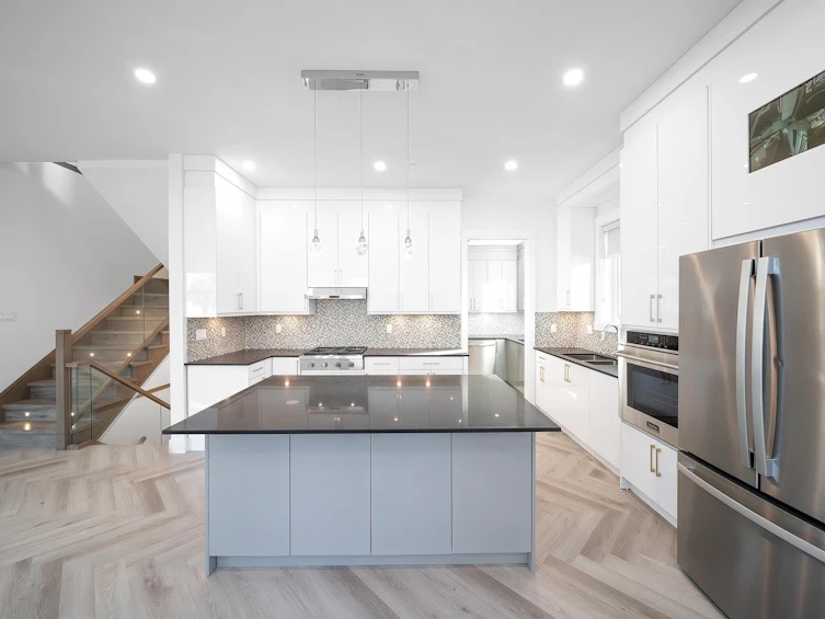 1260 E 54th Avenue, Vancouver, BC, V5X 1L9 - 13