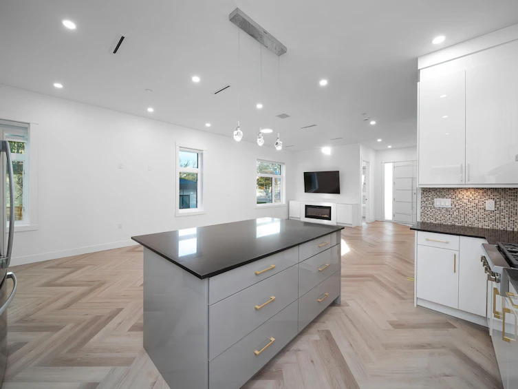 1260 E 54th Avenue, Vancouver, BC, V5X 1L9 - 17
