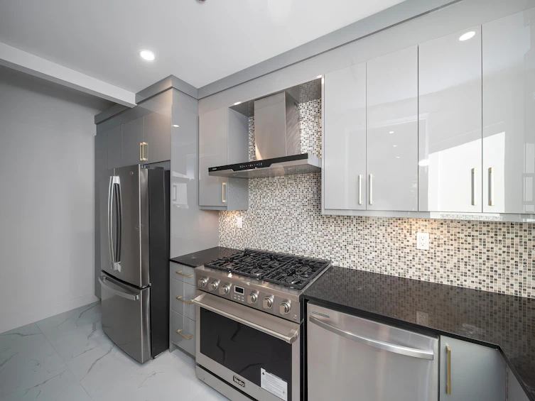 1260 E 54th Avenue, Vancouver, BC, V5X 1L9 - 16