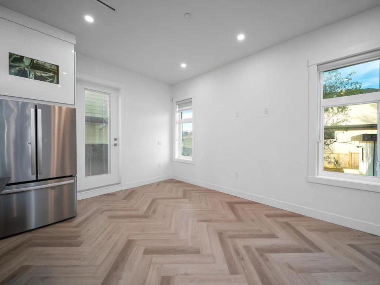 1260 E 54th Avenue, Vancouver, BC, V5X 1L9 - 12