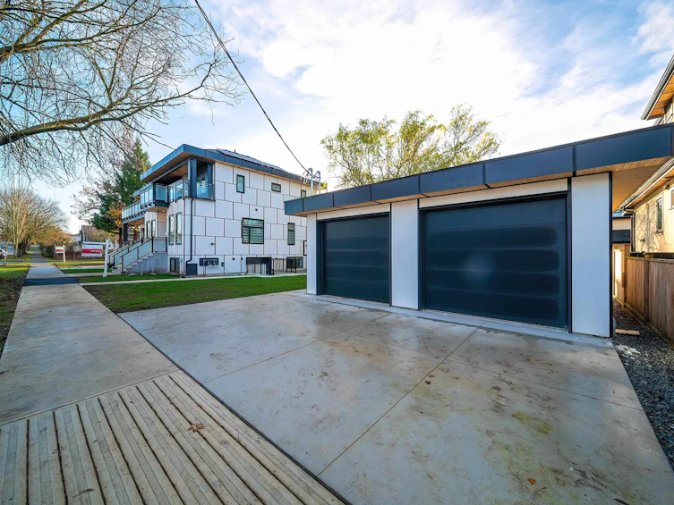 1260 E 54th Avenue, Vancouver, BC, V5X 1L9 - 36