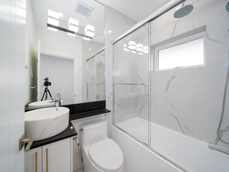 1260 E 54th Avenue, Vancouver, BC, V5X 1L9 - 28