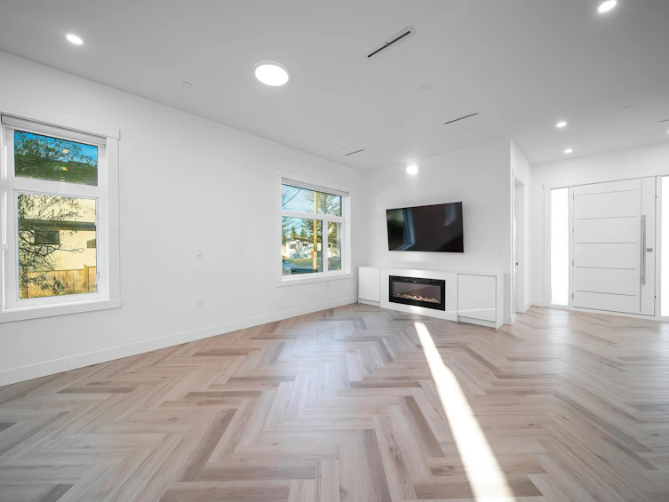 1260 E 54th Avenue, Vancouver, BC, V5X 1L9 - 9