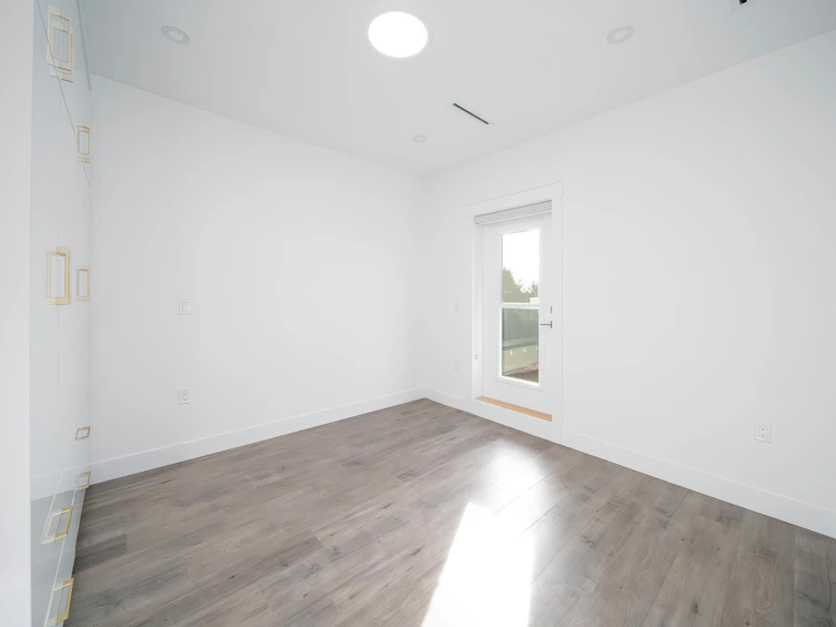 1260 E 54th Avenue, Vancouver, BC, V5X 1L9 - 24