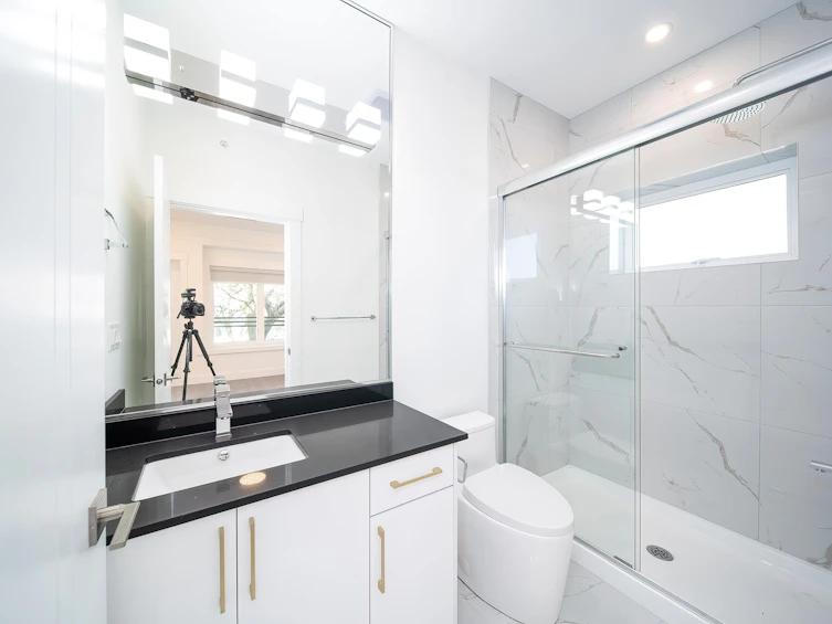 1260 E 54th Avenue, Vancouver, BC, V5X 1L9 - 30