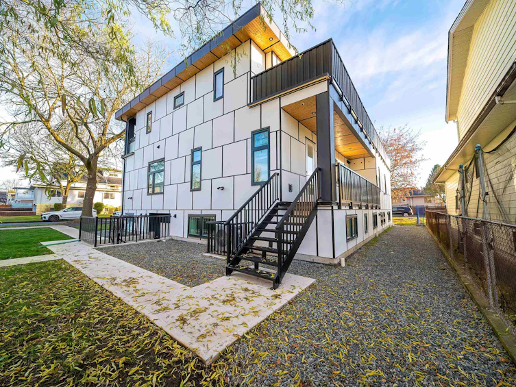 1260 E 54th Avenue, Vancouver, BC, V5X 1L9 - 35