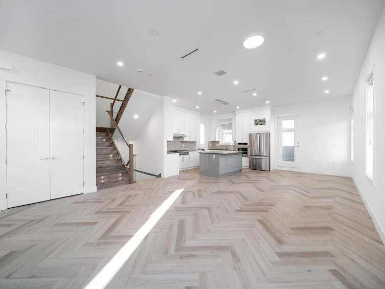 1260 E 54th Avenue, Vancouver, BC, V5X 1L9 - 8