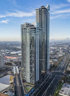 3606 4168 Lougheed Highway