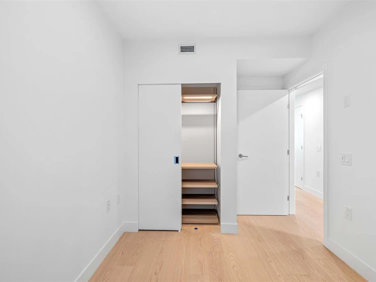 205-1331 Marine Drive, West Vancouver, BC, V7T 1B6 - 12