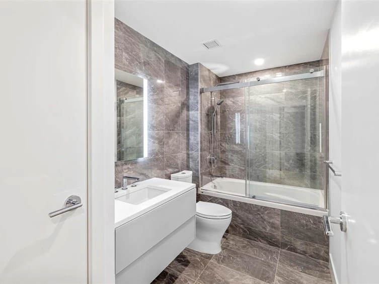 205-1331 Marine Drive, West Vancouver, BC, V7T 1B6 - 15