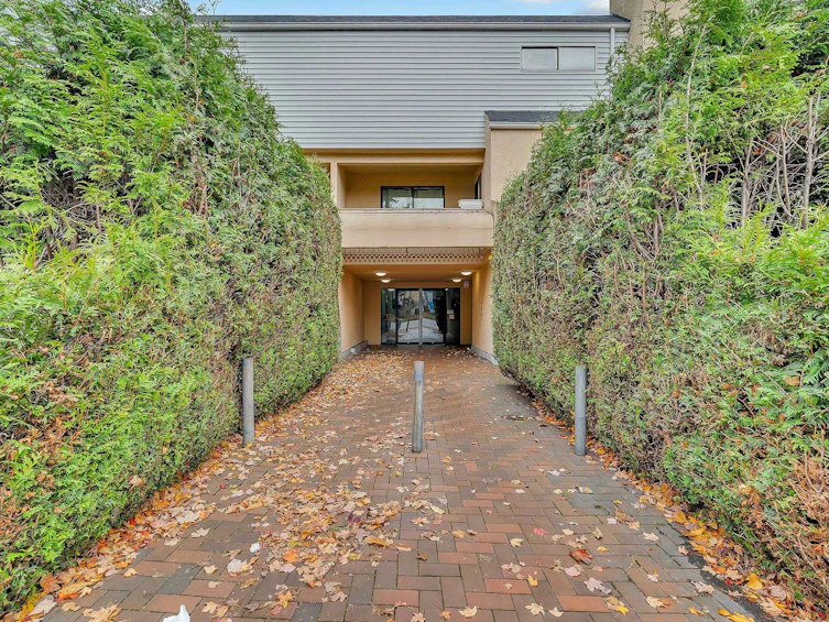 204-975 E Broadway, Vancouver, BC, V5T 1Y3 - 22