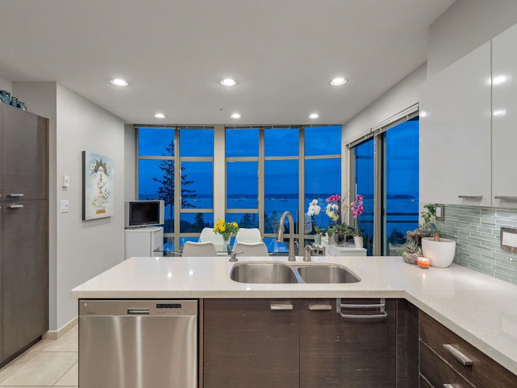 601-3105 Deer Ridge Drive, West Vancouver, BC, V7S 4W1 - 8