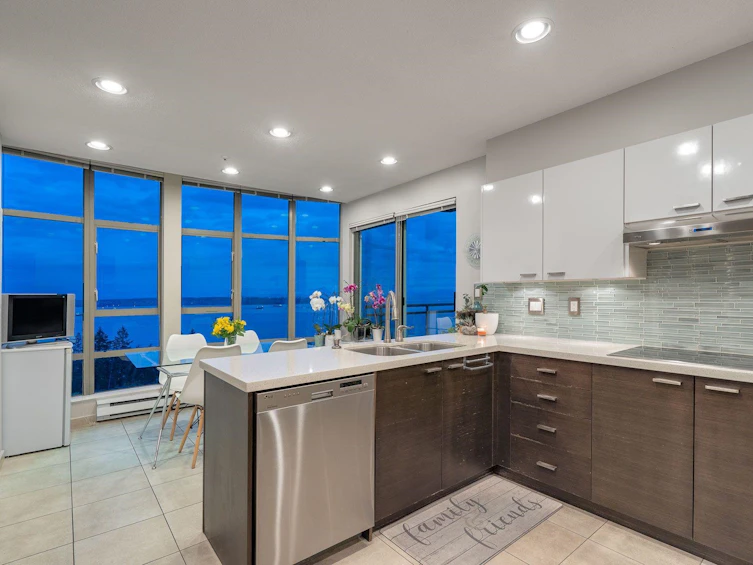 601-3105 Deer Ridge Drive, West Vancouver, BC, V7S 4W1 - 9