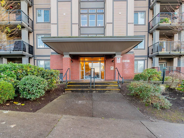 212-33898 Pine Street, Abbotsford, BC, V2S 2P3 - 3