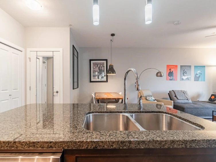 212-33898 Pine Street, Abbotsford, BC, V2S 2P3 - 12