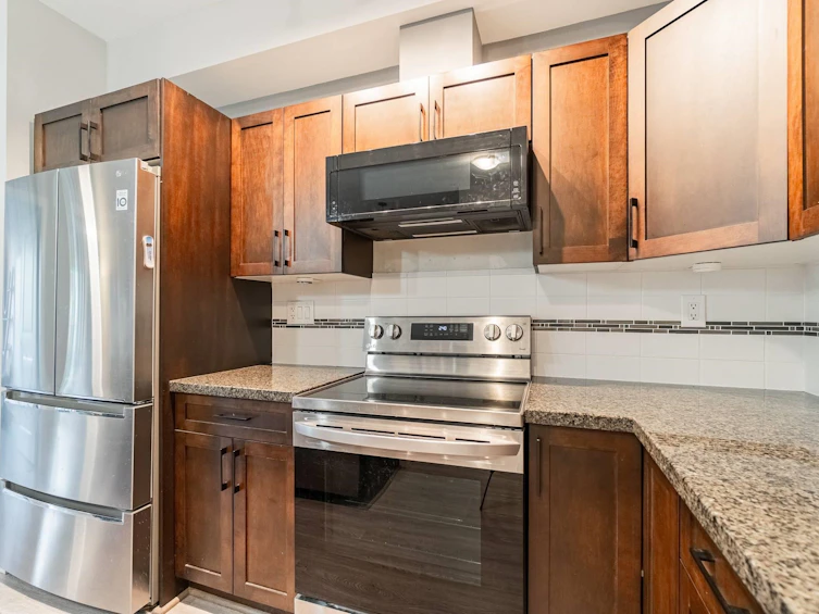 212-33898 Pine Street, Abbotsford, BC, V2S 2P3 - 13