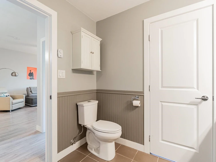 212-33898 Pine Street, Abbotsford, BC, V2S 2P3 - 25