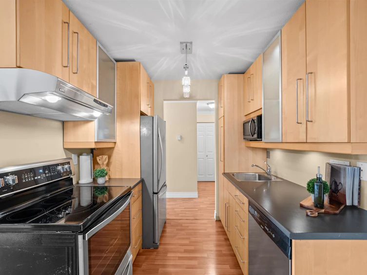 102-120 E 5th Street, North Vancouver, BC, V7L 1L5 - 3