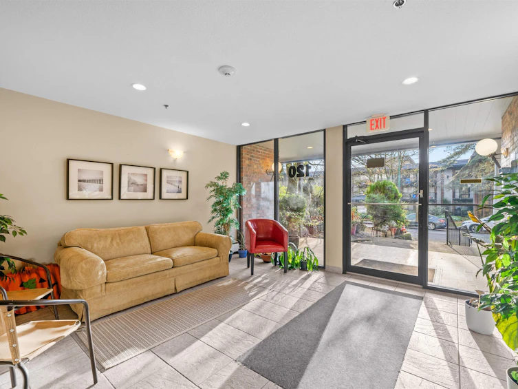 102-120 E 5th Street, North Vancouver, BC, V7L 1L5 - 19