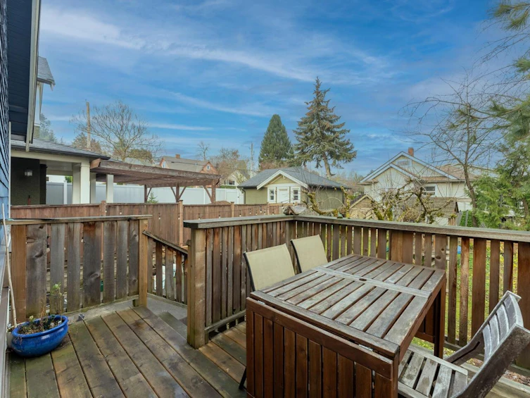 713 Fourteenth Street, New Westminster, BC, V3M 4P4 - 11