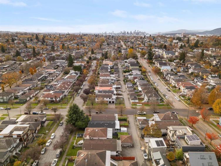 3303 Venables Street, Vancouver, BC, V5K 2S7 - 24