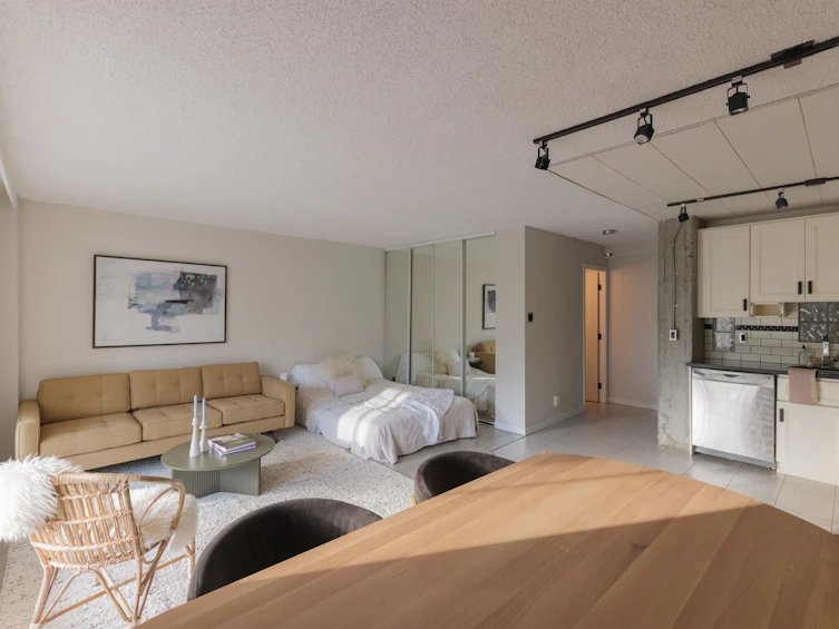 207-2012 Fullerton Avenue, North Vancouver, BC, V7P 3E3 - 9