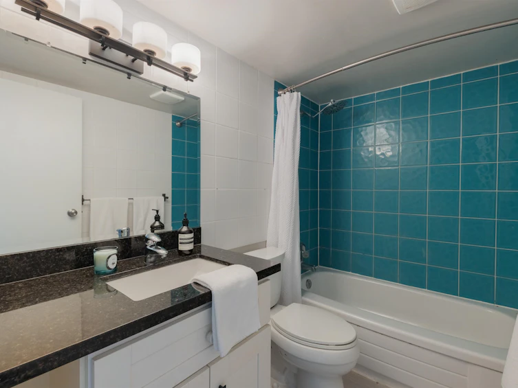 207-2012 Fullerton Avenue, North Vancouver, BC, V7P 3E3 - 16