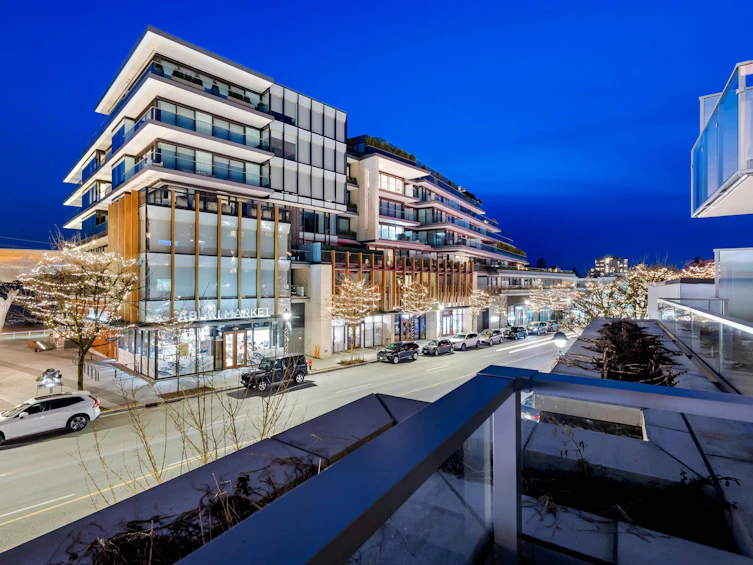 206-1331 Marine Drive, West Vancouver, BC, V7T 1B6