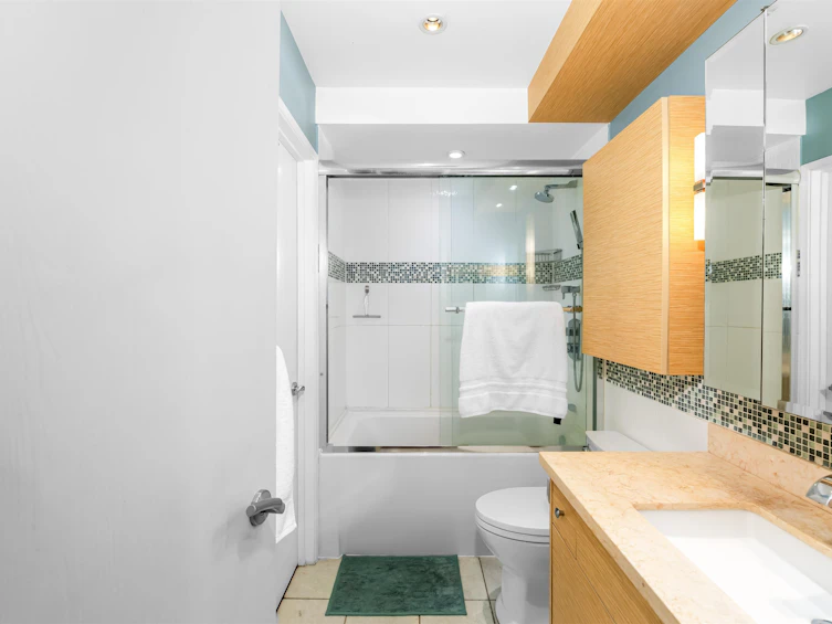 213-1424 Walnut Street, Vancouver, BC, V6J 3R3 - 18