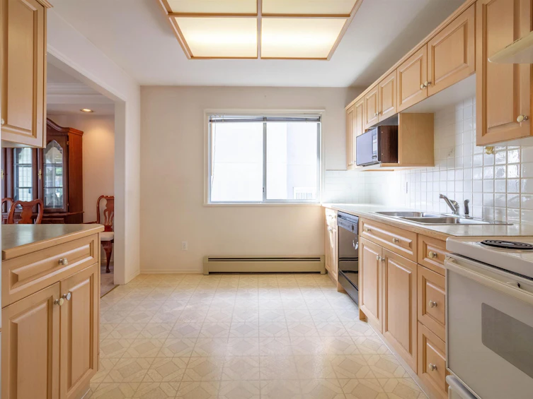 3797 Parker Street, Burnaby, BC, V5C 3B3 - 10