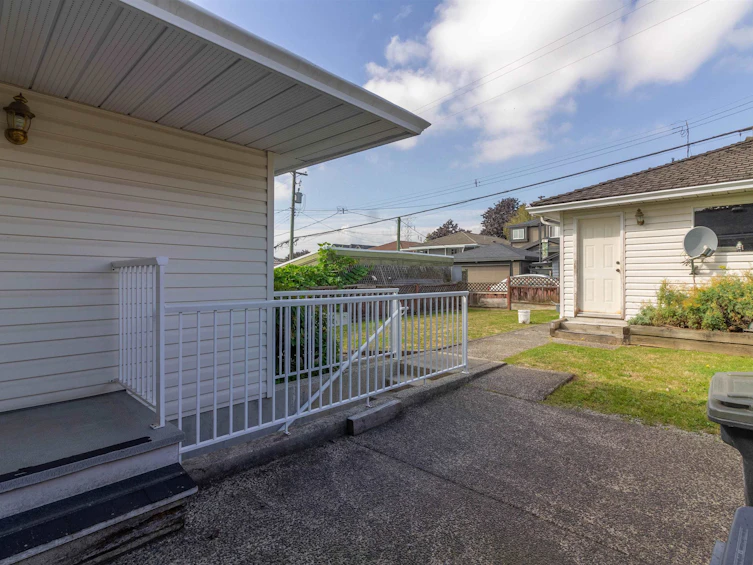 3797 Parker Street, Burnaby, BC, V5C 3B3 - 24