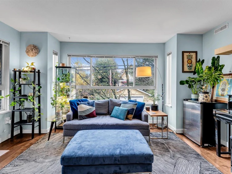 208-1641 Woodland Drive, Vancouver, BC, V5L 3S9 - 2
