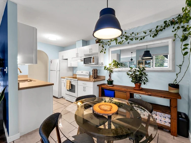 208-1641 Woodland Drive, Vancouver, BC, V5L 3S9 - 13