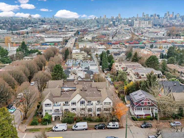 208-1641 Woodland Drive, Vancouver, BC, V5L 3S9 - 26