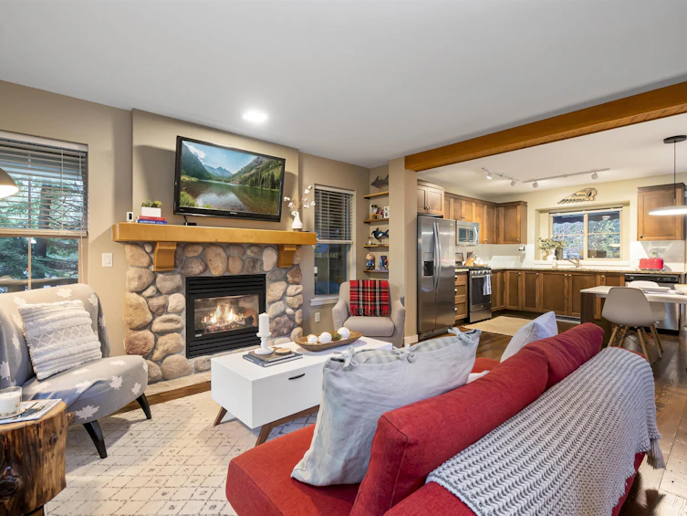 43580 Red Hawk Passage, Cultus Lake, BC, V2R 0E1 - 4