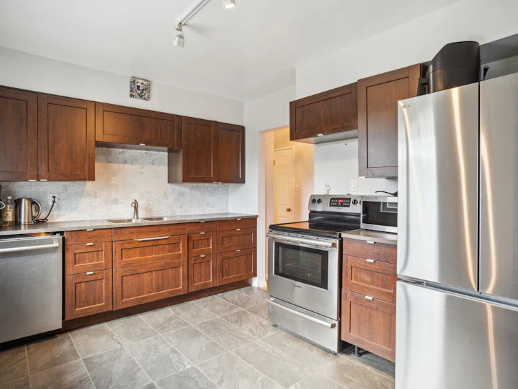 1950 Regan Avenue, Coquitlam, BC, V3J 3C2 - 11