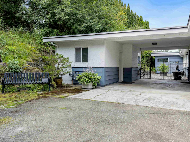 41929 Majuba Hill Road, Chilliwack, BC, V2R 5H1 - 8