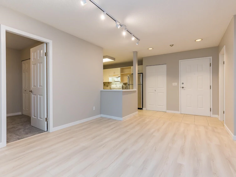 318-2700 Mccallum Road, Abbotsford, BC, V2S 6X9 - 4