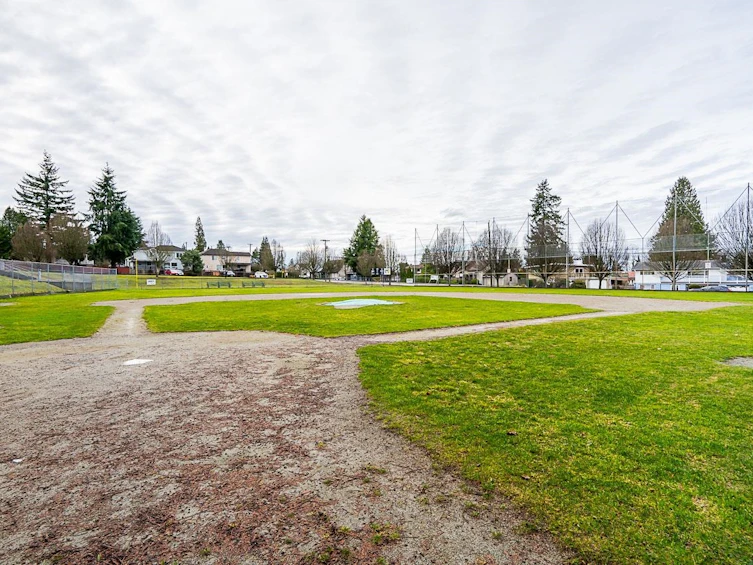 1-11488 92 Avenue, Delta, BC, V4C 3K7 - 11