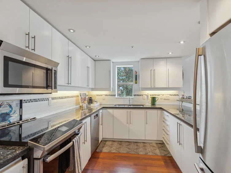 541-1515 W 2nd Avenue, Vancouver, BC, V6J 5C5 - 6
