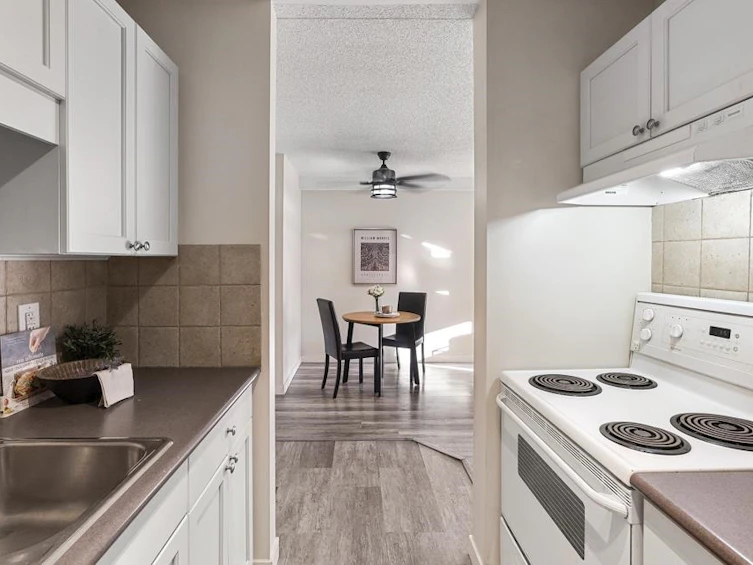 109-1850 E Southmere Crescent, Surrey, BC, V4A 6Y6 - 14