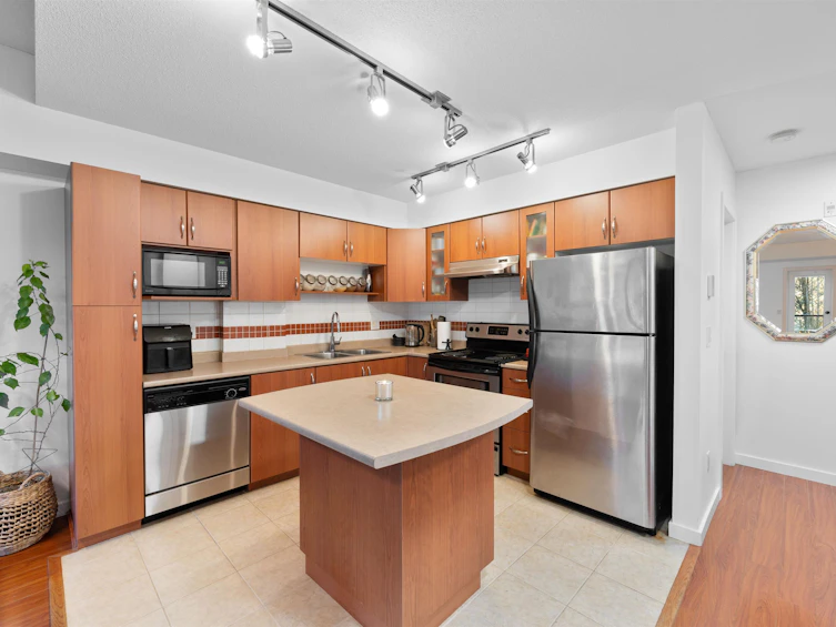 106-160 Shoreline Circle, Port Moody, BC, V3H 0B2 - 8