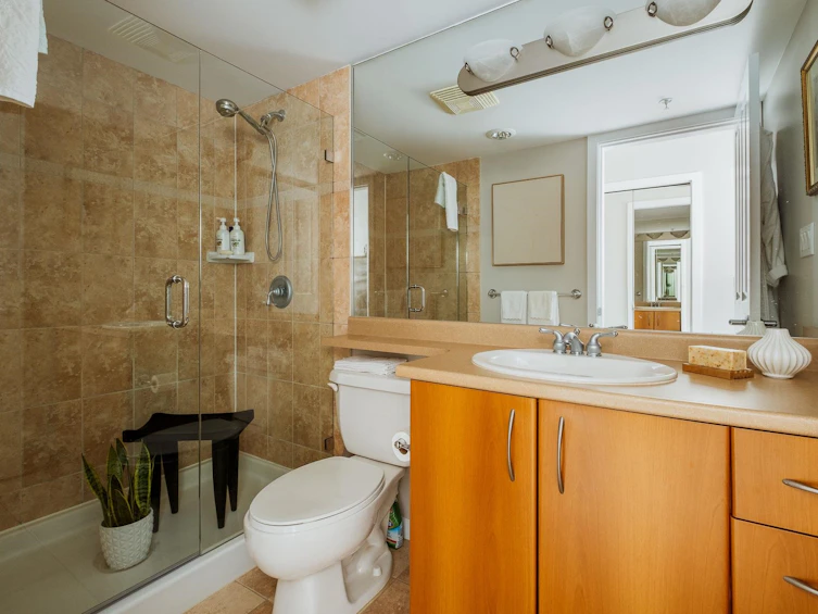 1003-235 Guildford Way, Port Moody, BC, V3H 5L8 - 20