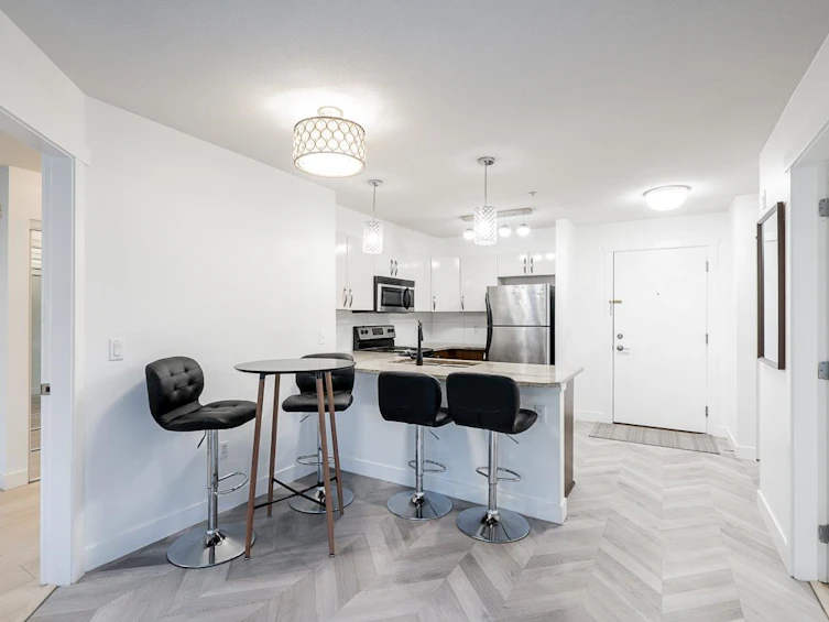 207-13555 Gateway Drive, Surrey, BC, V3T 0B5 - 12